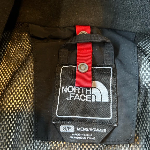 THE NORTH FACE Men's Jacket - Picture 2 of 6